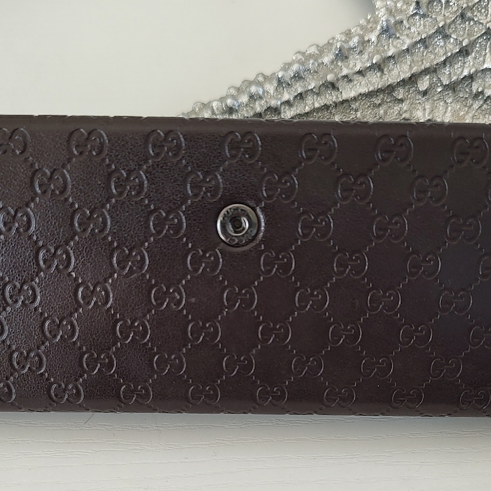 Gucci Dark Brown Leather Embossed Eyeglass/Sunglass Holder - Picture 2 of 3